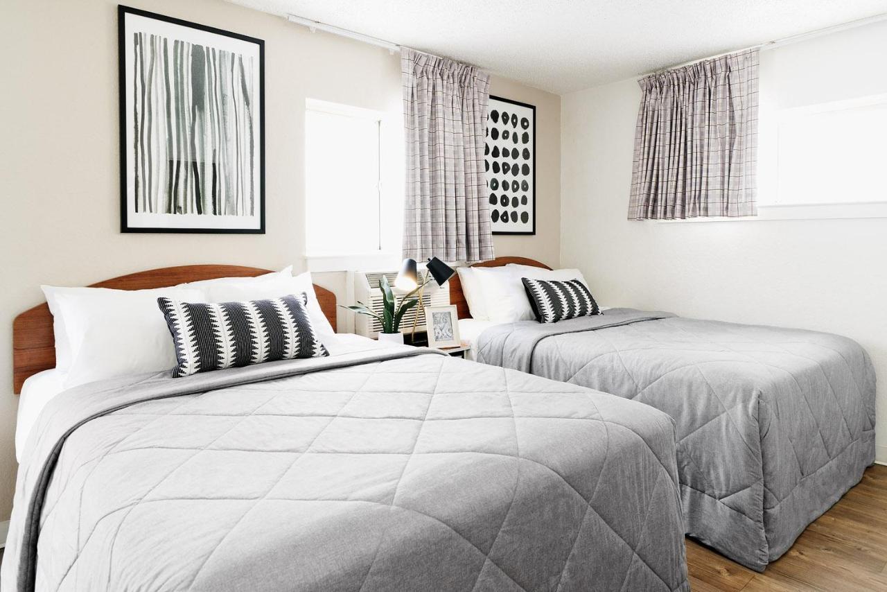 Intown Suites Extended Stay Tampa Fl Orient Park Екстер'єр фото